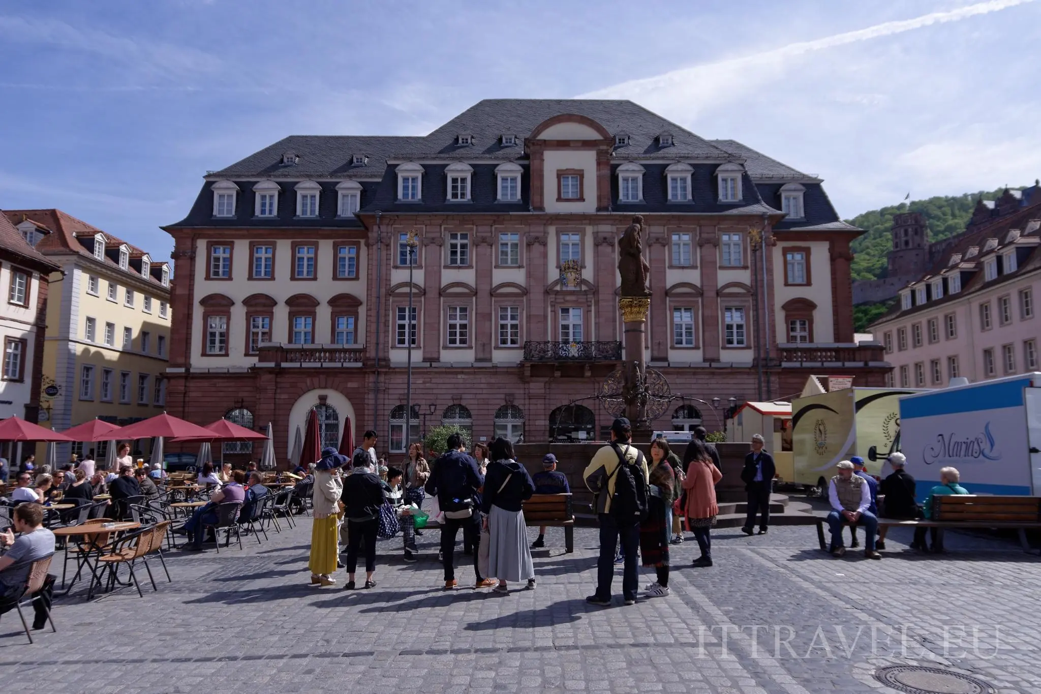 Town hall from 1701 to 1703, standing in front of church