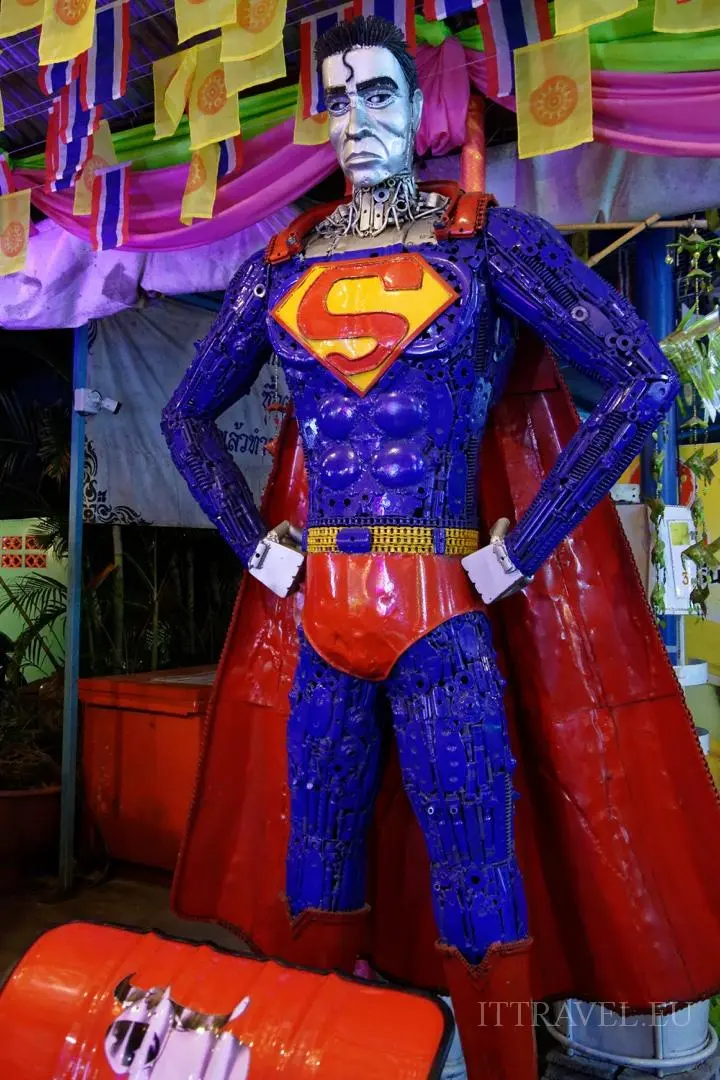 You come to Thailand by car - you come back with Superman! Exhibition near Wat Tha Ka Rong