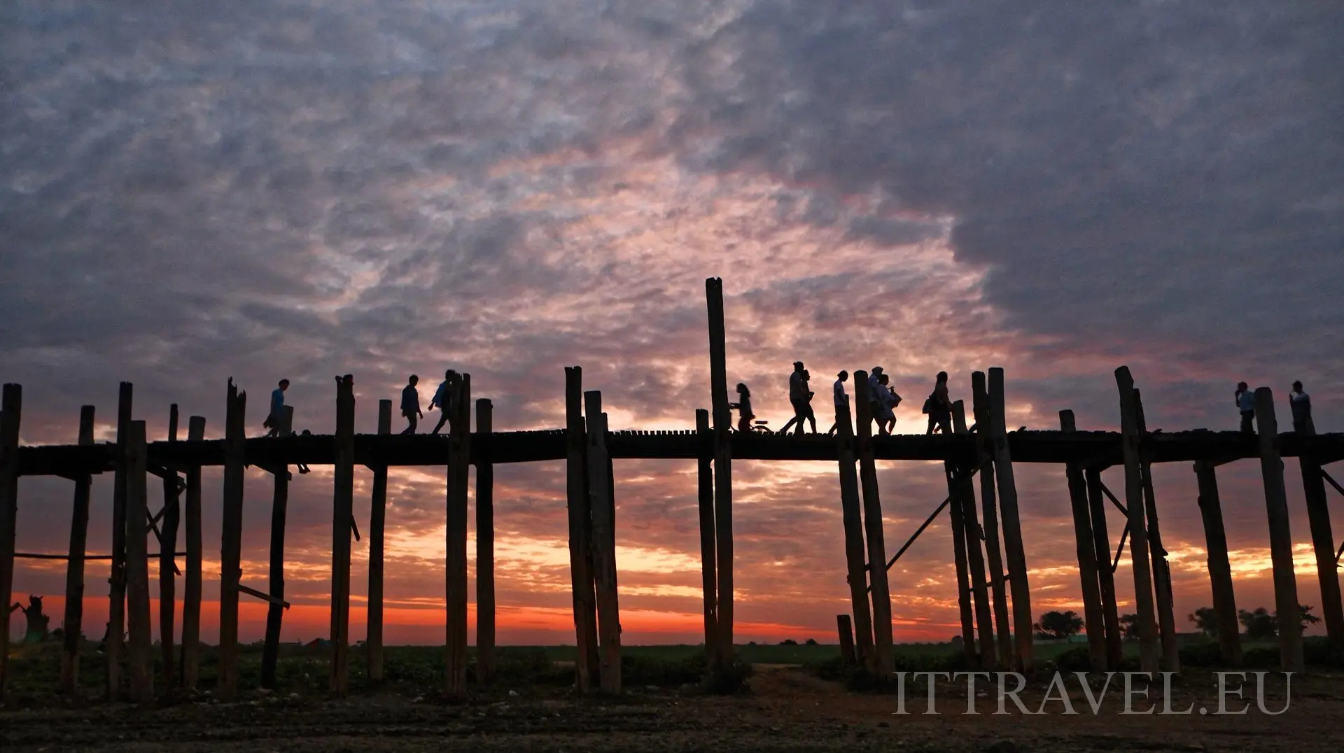 U Bein Bridge